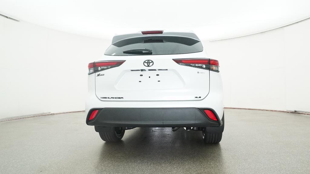 2025 Toyota Highlander Hybrid XLE photo 28