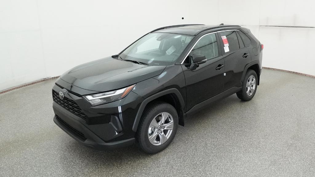 New 2025 Toyota RAV4 XLE XLE FWD SUV