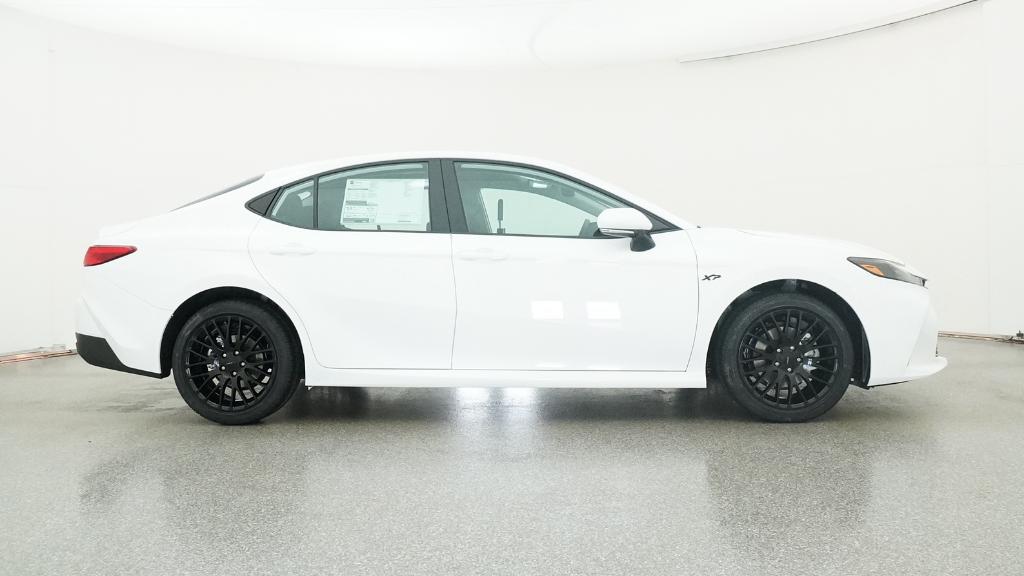 2026 Toyota Camry LE photo 2