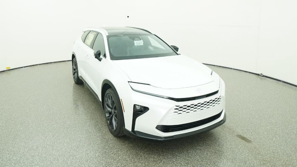 New 2025 Toyota Crown Signia Limited LIMITED