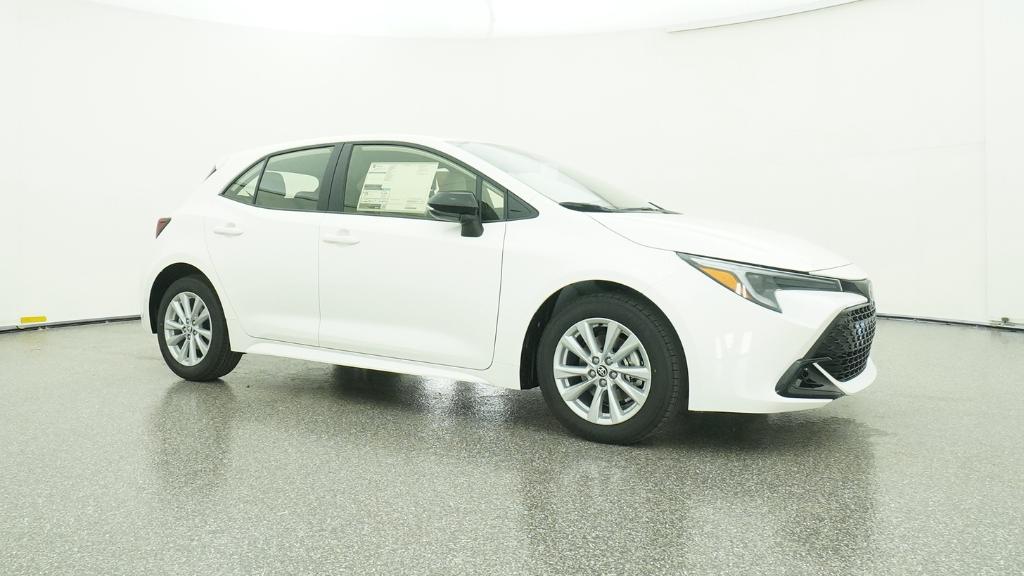 2026 Toyota Corolla SE photo 2