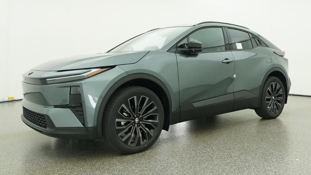 New 2026 Toyota C-HR XSE SUV