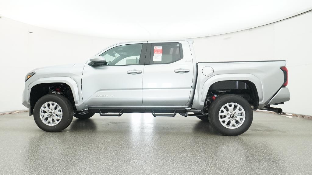2026 Toyota Tacoma SR5 - Photo 3