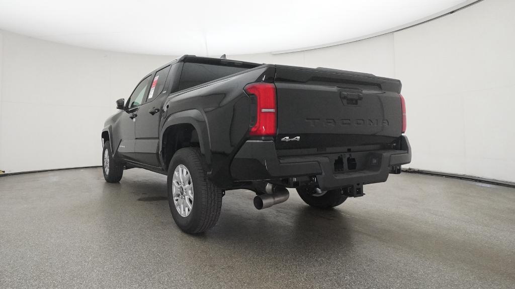 2025 Toyota Tacoma SR5 photo 3