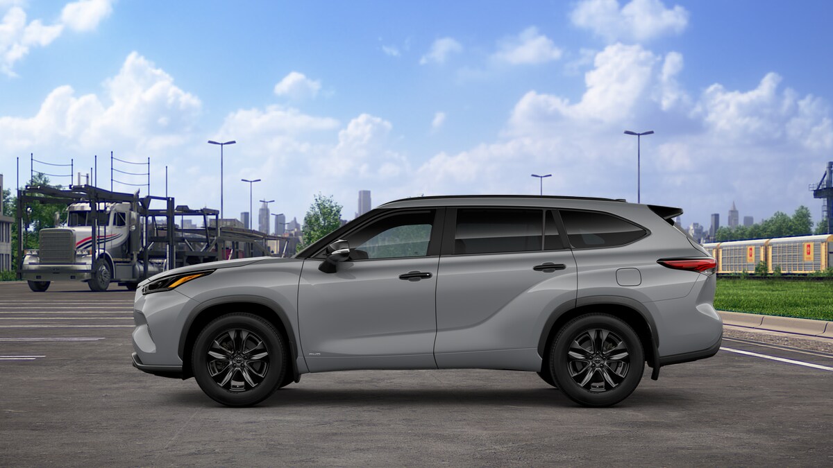 2025 Toyota Highlander Hybrid XLE photo 4