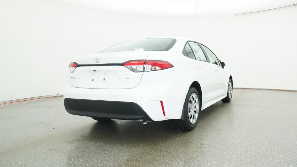 2026 Toyota Corolla LE photo 3