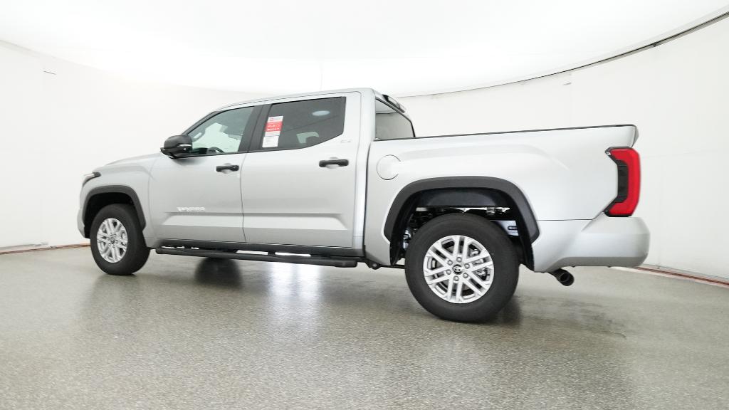 2026 Toyota Tundra SR5 CrewMax photo 4