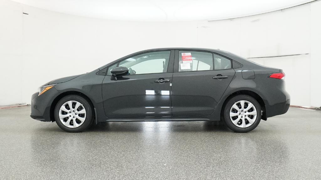2026 Toyota Corolla LE photo 4