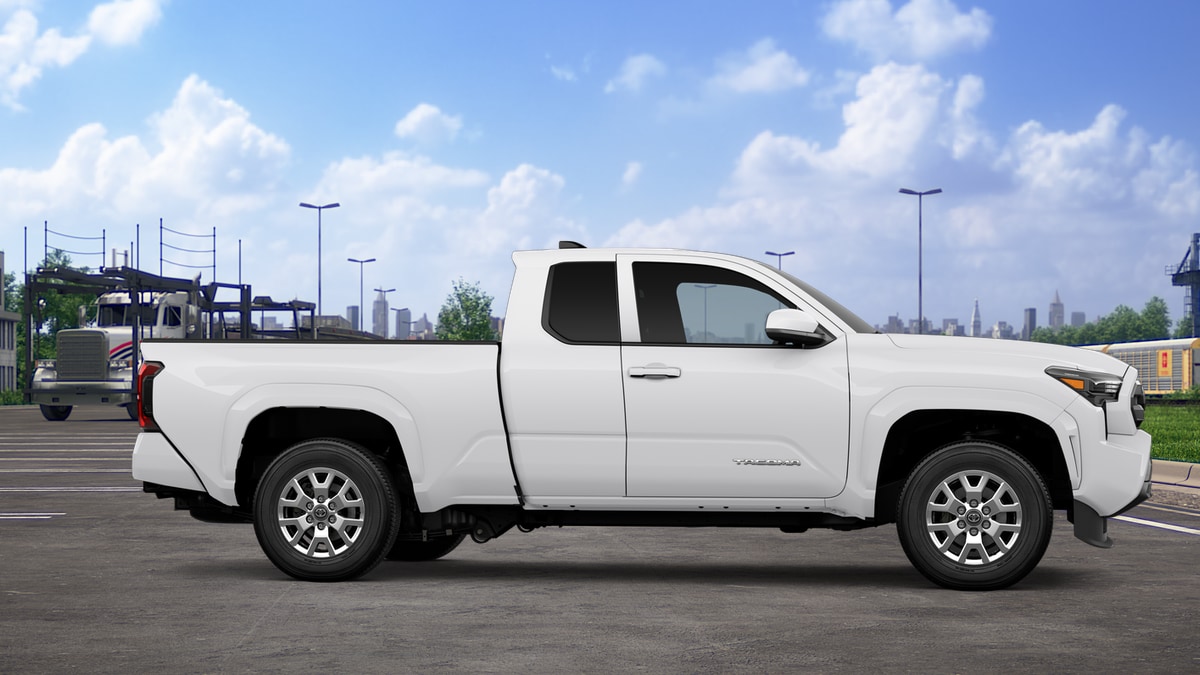 2026 Toyota Tacoma SR5 - Photo 13