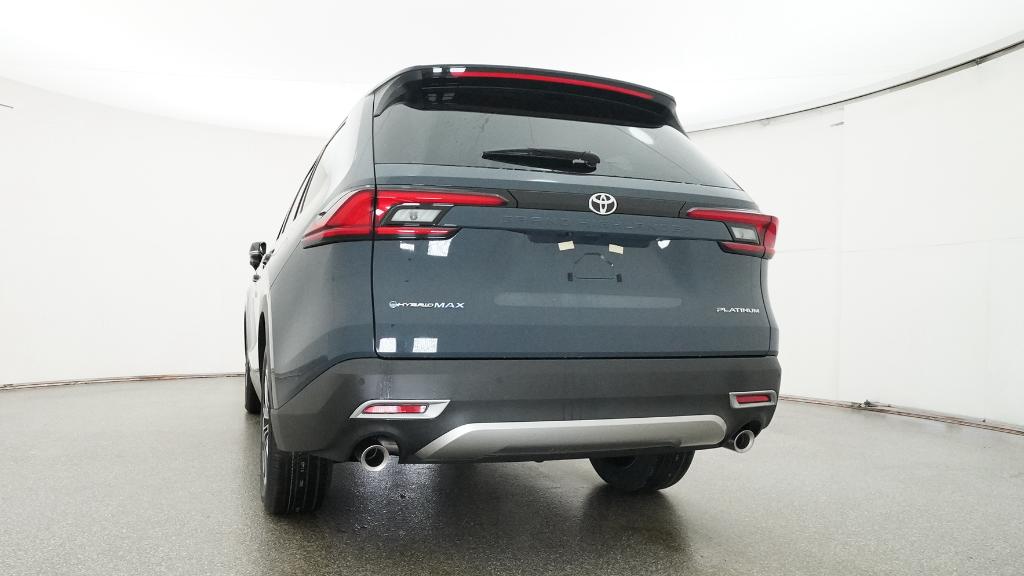 2026 Toyota Highlander Platinum Hybrid photo 4