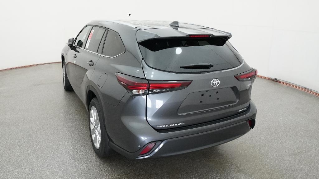 2025 Toyota Highlander Hybrid Limited photo 3