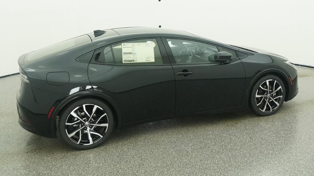 2026 Toyota Prius Plug-in Hybrid XSE Premium - Photo 33