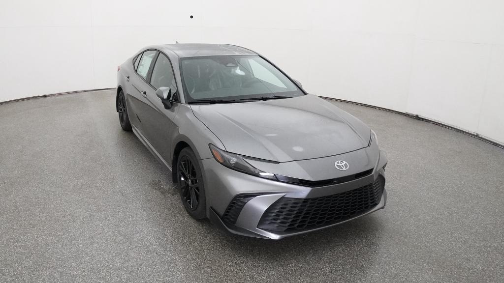 2026 Toyota Camry SE photo 4