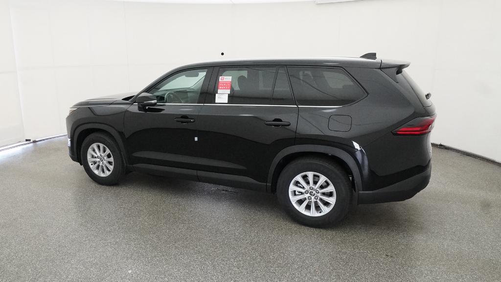 2026 Toyota Highlander XLE Hybrid photo 3