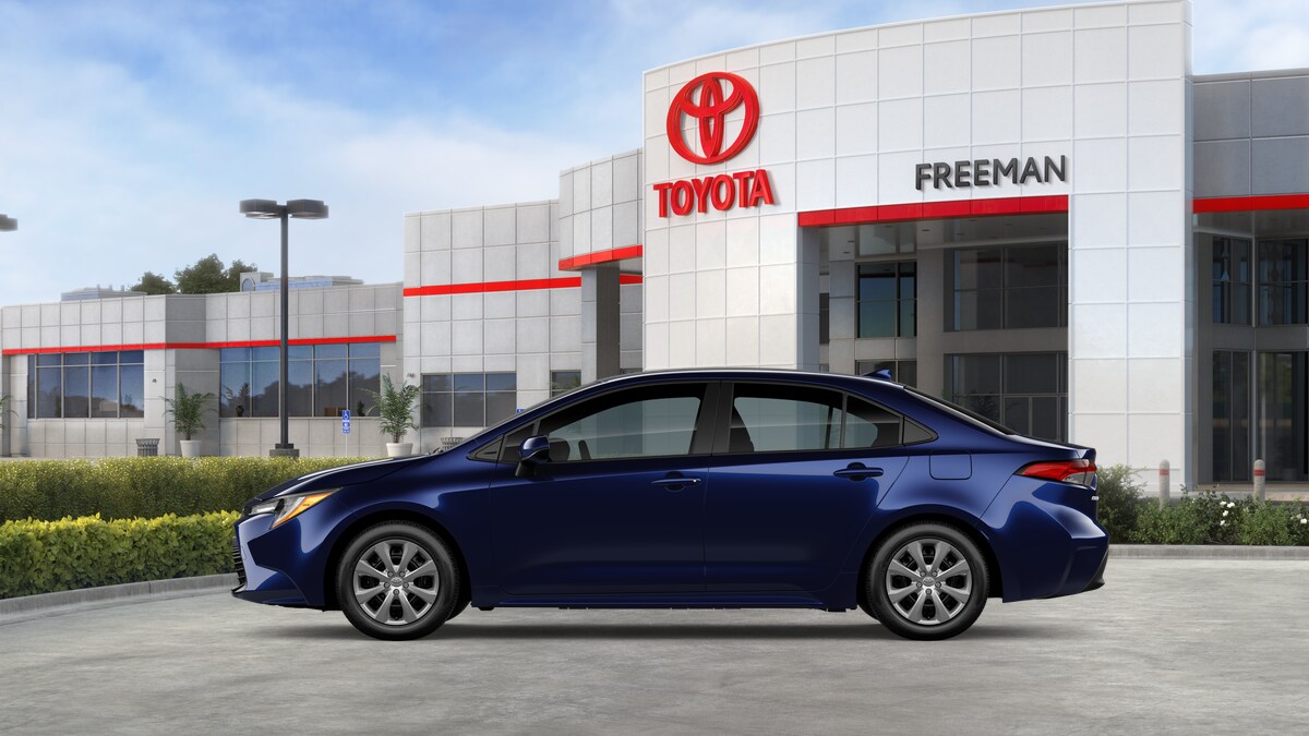 2026 Toyota Corolla LE photo 3