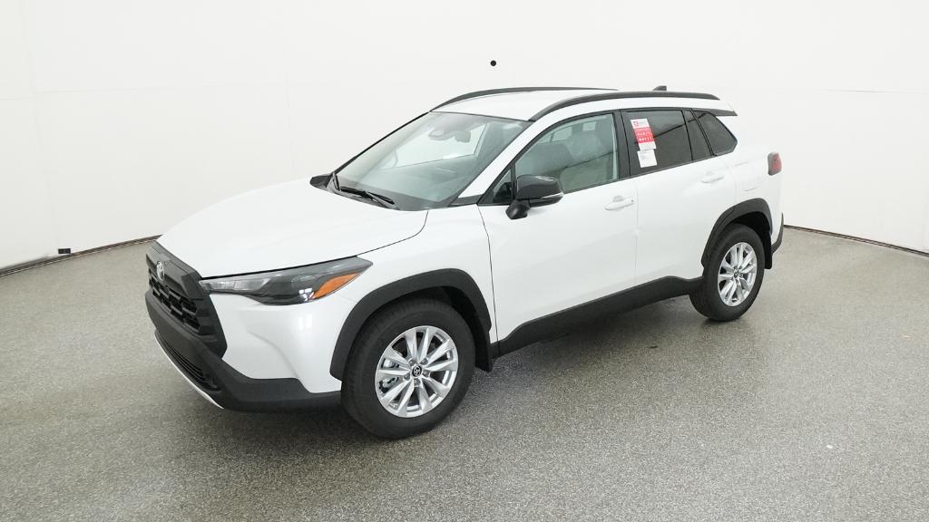 2026 Toyota Corolla Cross LE's photo