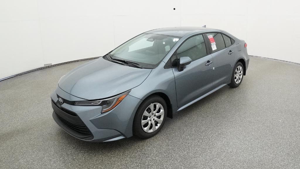 2026 Toyota Corolla LE's photo