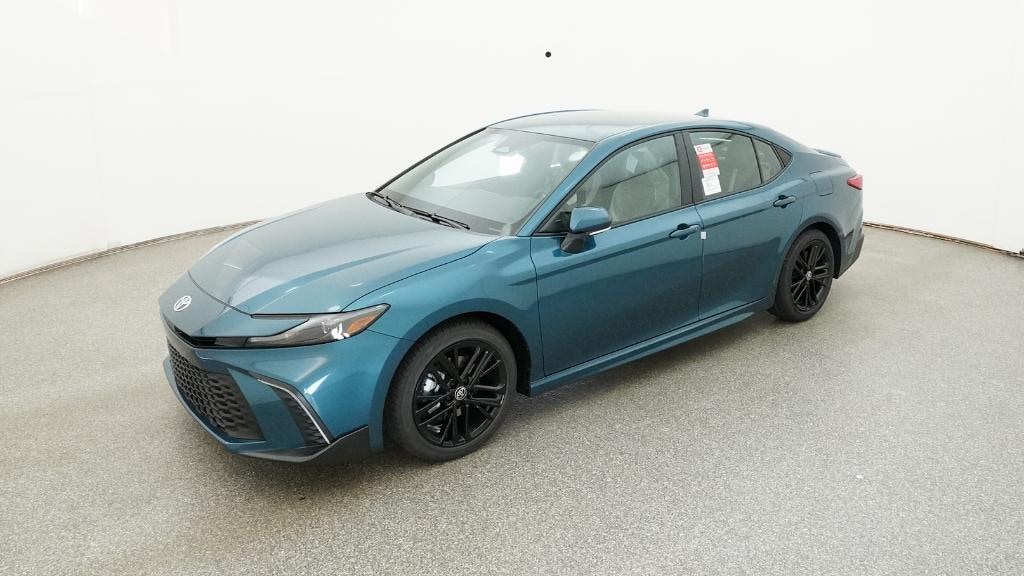 Used 2025 Toyota Camry SE Sedan