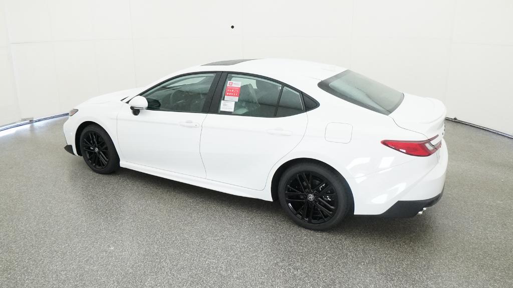 2026 Toyota Camry SE photo 9