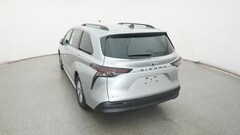 2025 Toyota Sienna XLE Van Passenger Van