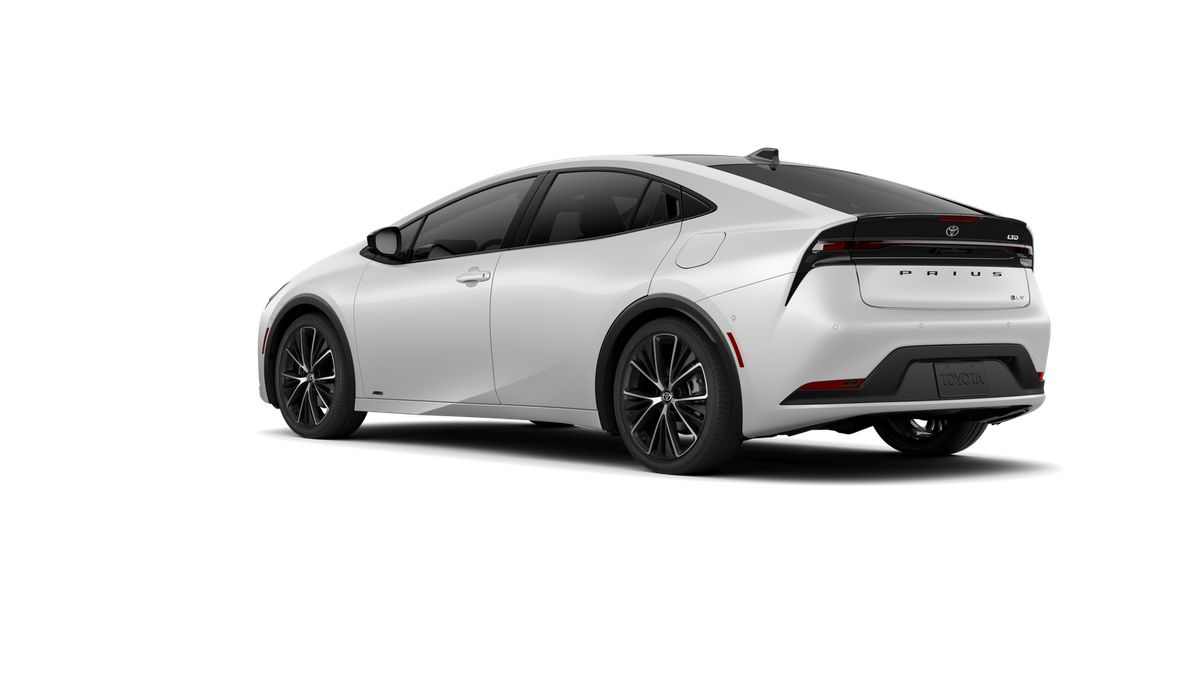 2026 Toyota Prius Limited - Photo 6
