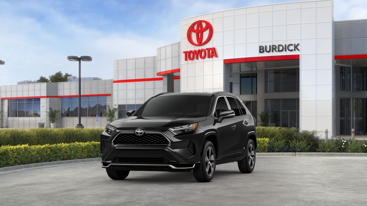 2025 Toyota RAV4 SE's photo