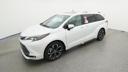 2025 Toyota Sienna Platinum 7 Passenger Van Passenger Van