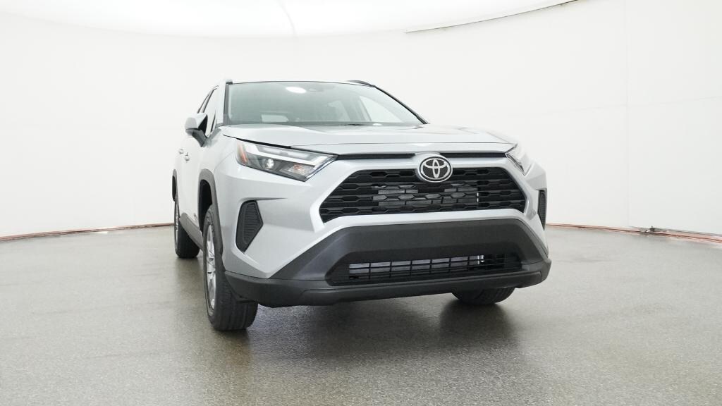 New 2025 Toyota RAV4 XLE SUV