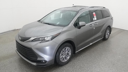 2026 Toyota Sienna XLE 8 Passenger Van Passenger Van