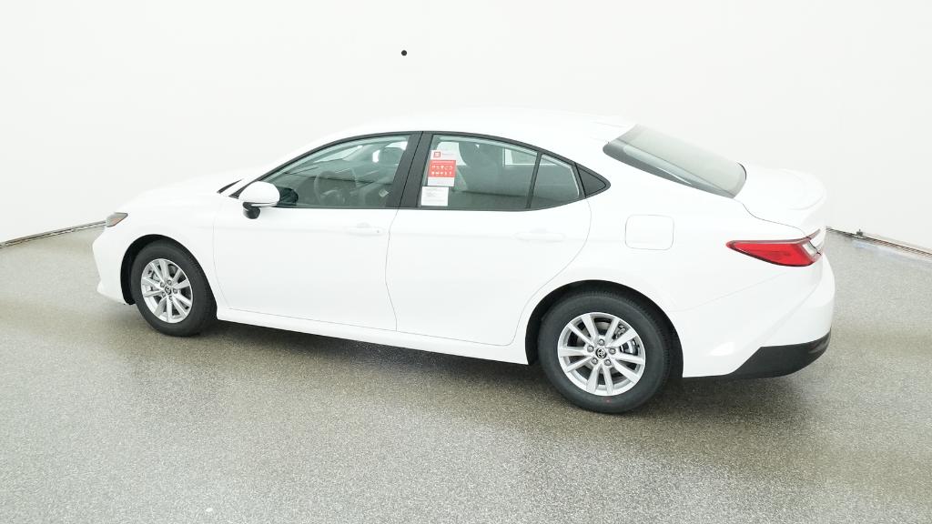 2026 Toyota Camry LE photo 2