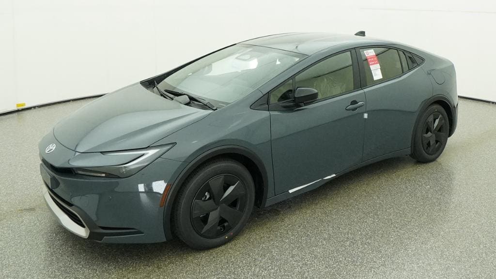 2026 Toyota Prius SE's photo