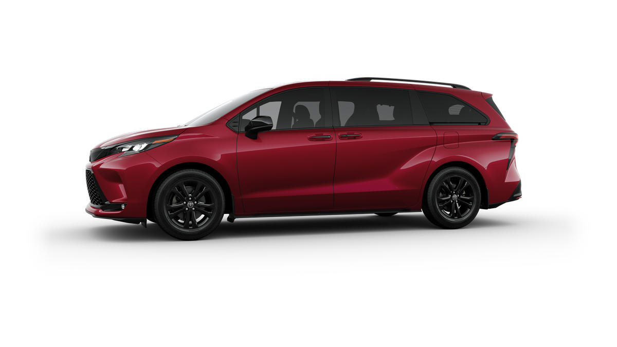 2025 Toyota Sienna XSE photo 3