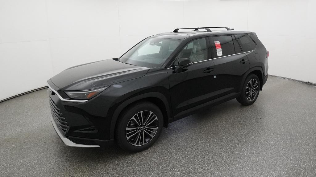 2026 Toyota Grand Highlander Platinum's photo