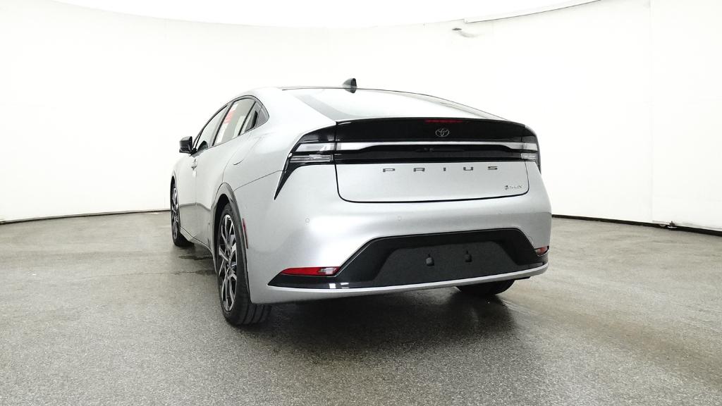 2026 Toyota Prius Plug-in Hybrid XSE Premium - Photo 15