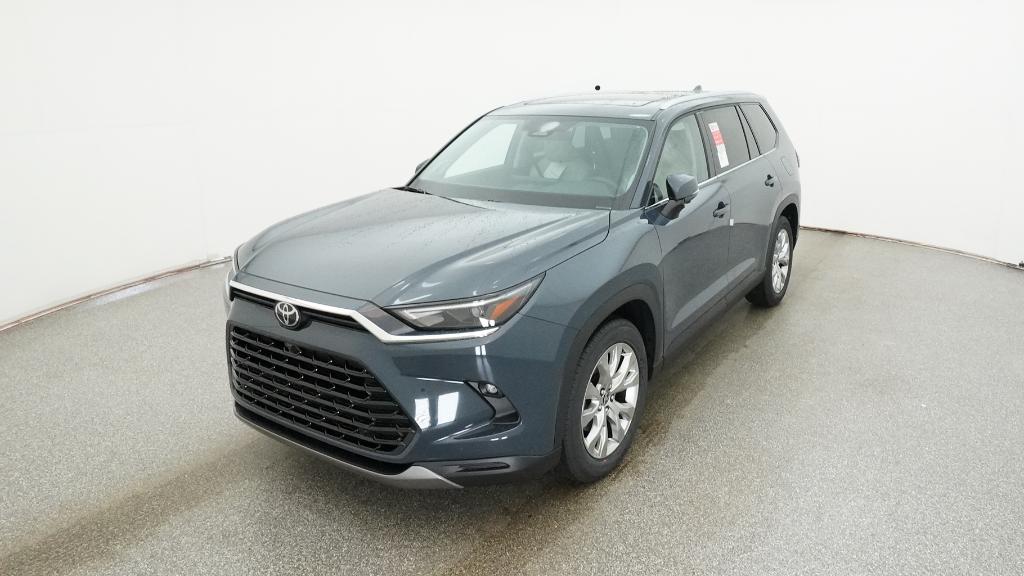 2026 Toyota Grand Highlander Limited photo 3