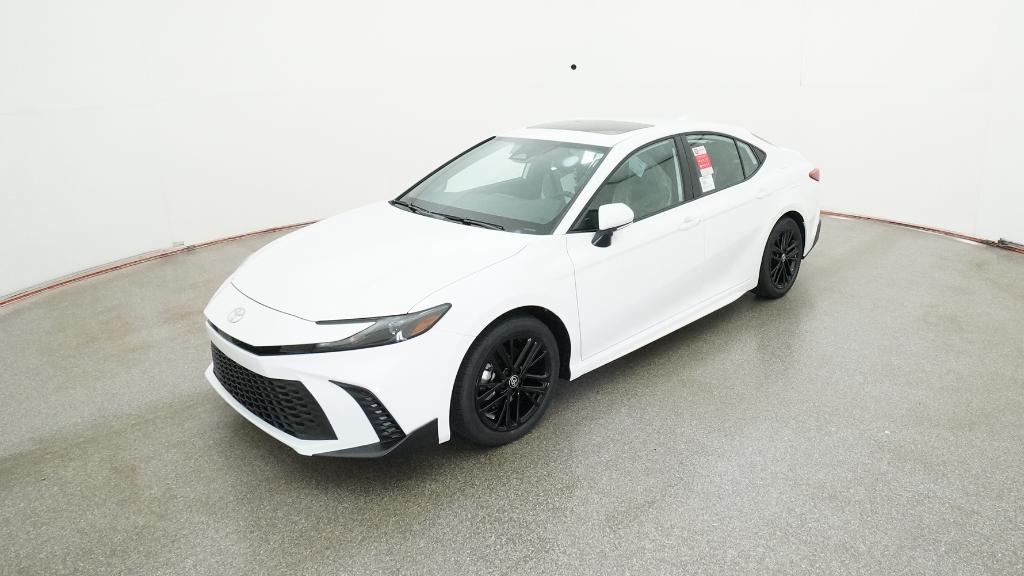 2026 Toyota Camry SE Hybrid's photo