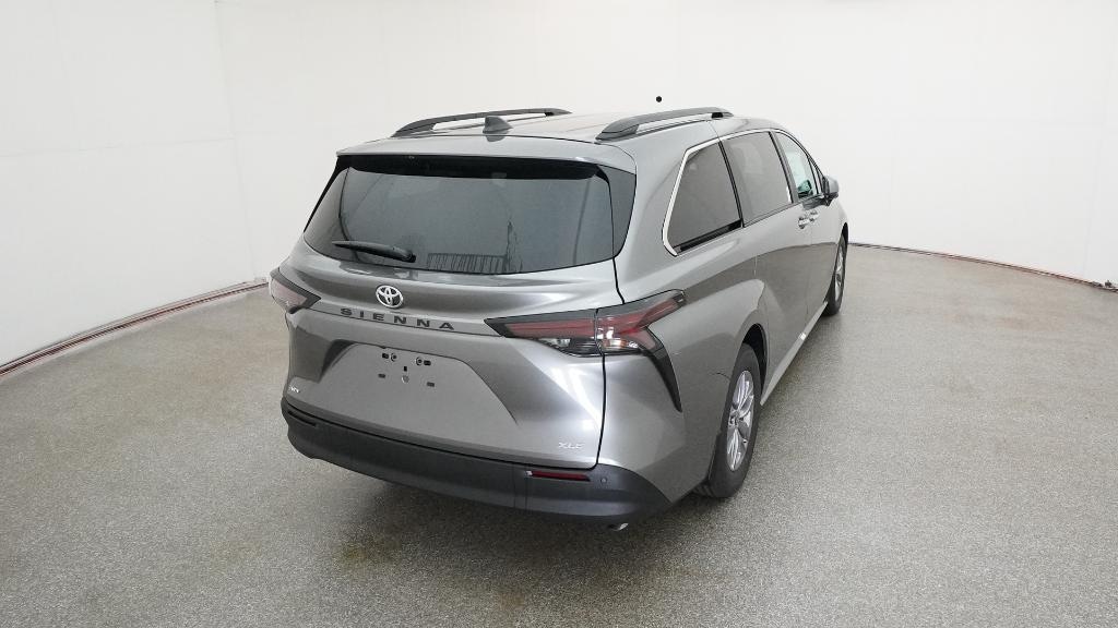 Used 2026 Toyota Sienna XLE 8 Passenger Van Passenger Van