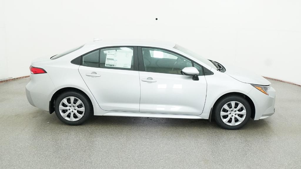 2026 Toyota Corolla LE photo 3
