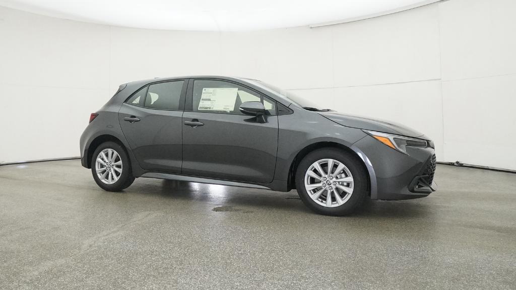 2025 Toyota Corolla SE photo 3