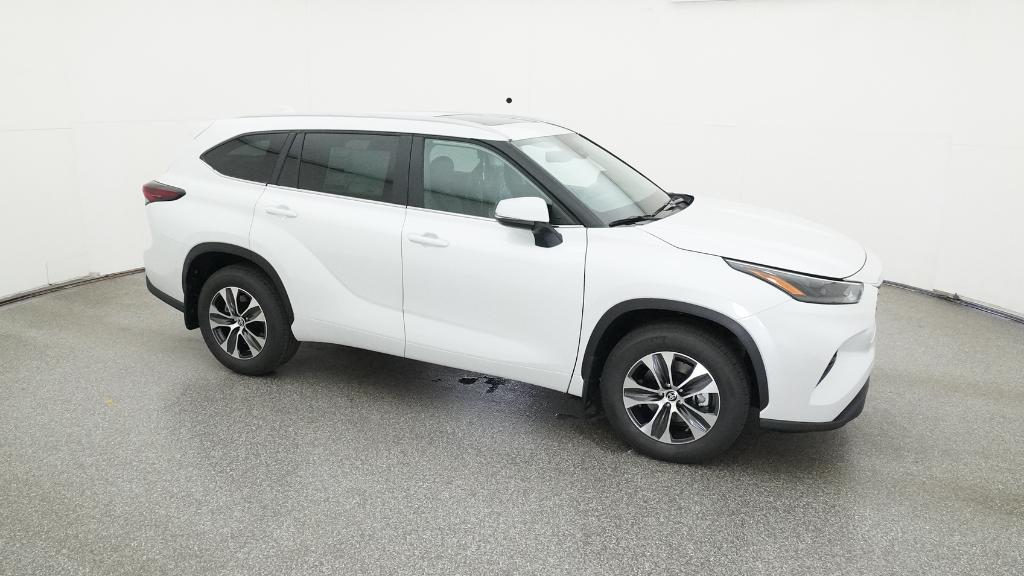 2026 Toyota Highlander XLE XSE Platinum Limited photo 4