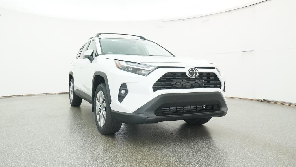 2025 Toyota RAV4 XLE Premium photo 4