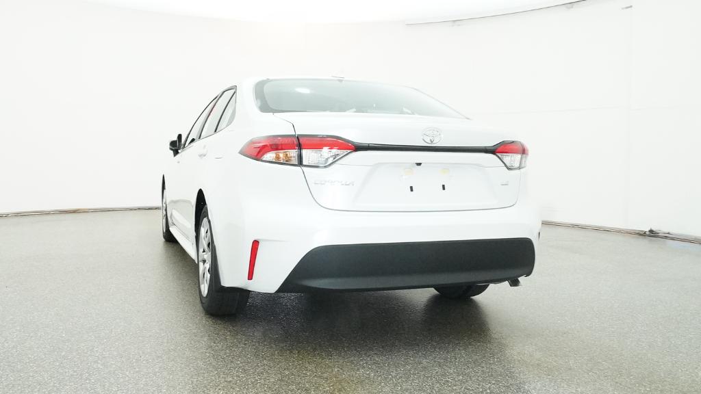 2026 Toyota Corolla LE photo 4