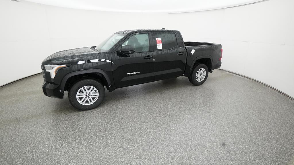 2025 Toyota Tundra SR5 - Photo 15