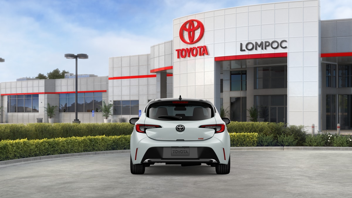 2026 Toyota Corolla Hatchback XSE - Photo 8