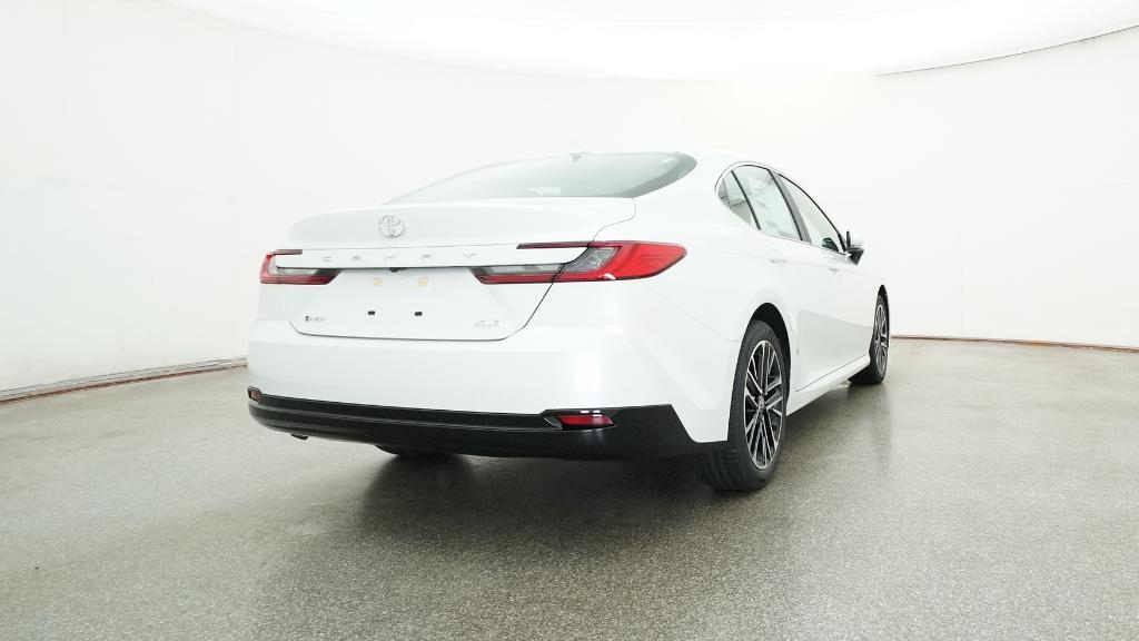 2026 Toyota Camry XLE photo 4