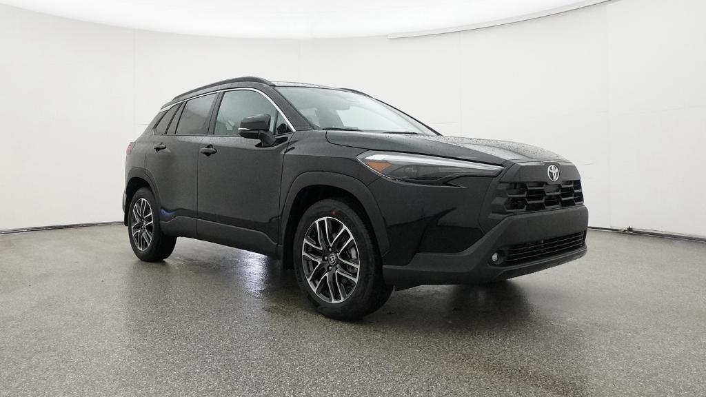 2026 Toyota Corolla Cross XLE photo 3