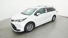 2025 Toyota Sienna XLE 8 PASSENGER