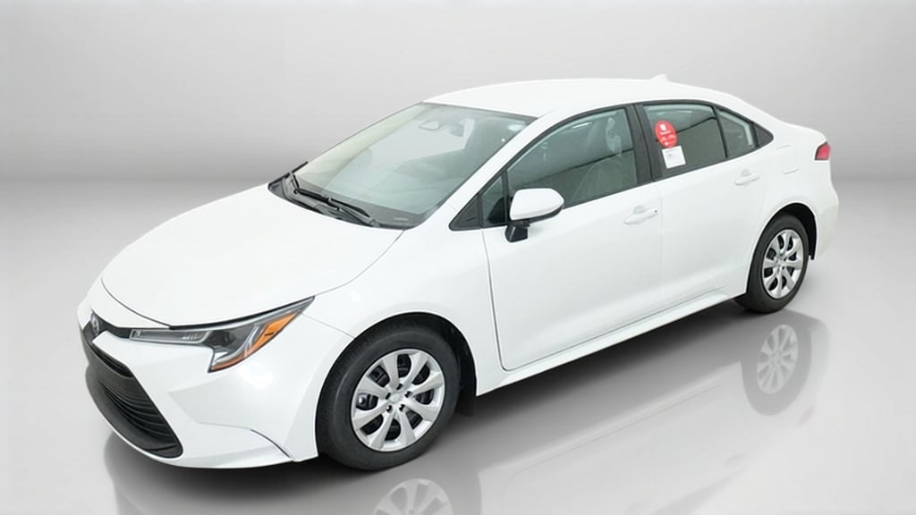 2027 Toyota Corolla LE
