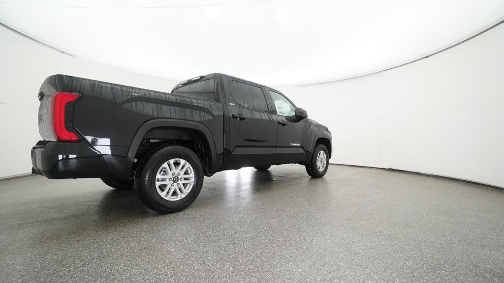 2025 Toyota Tundra SR5 - Photo 17