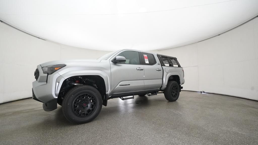 2025 Toyota Tacoma SR5 Double Cab photo 4
